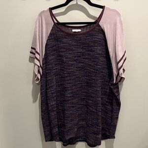 Maurices Two-Tone Raglan Short Sleeve Top -Mauve Sleeves & Heathered purple body